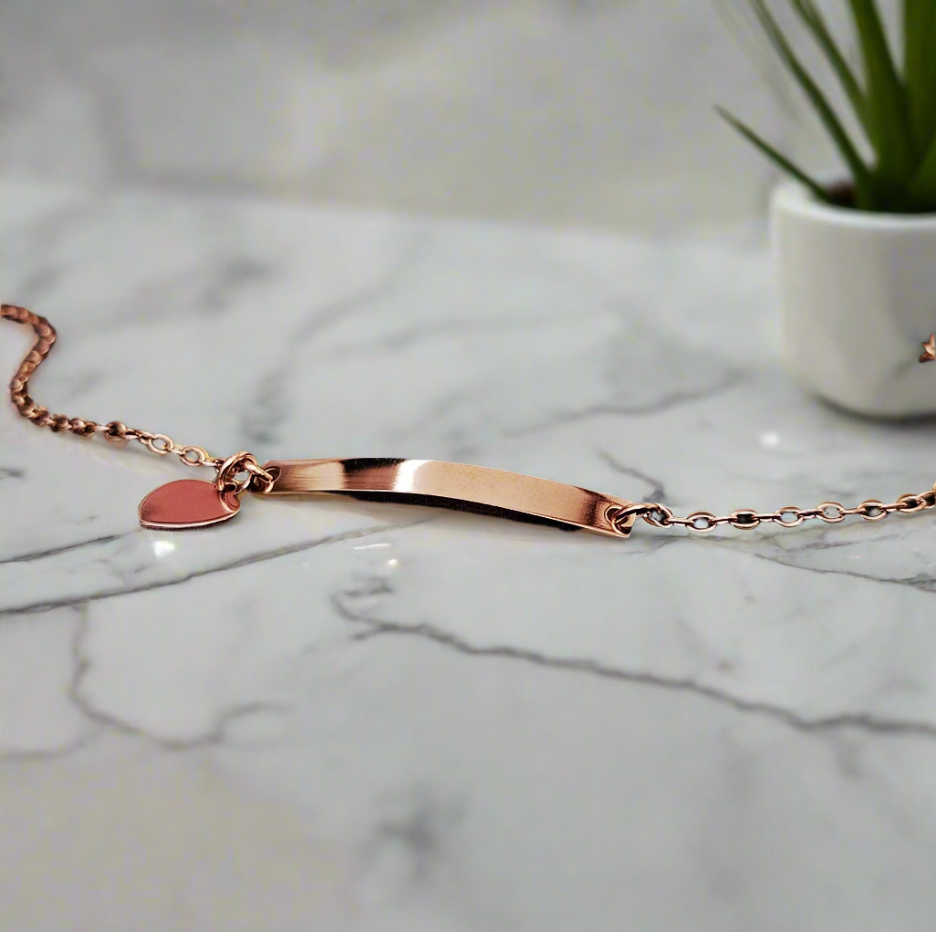 Rose Gold Engraved Bar Bracelet with Heart Charm – Stainless Steel 316L