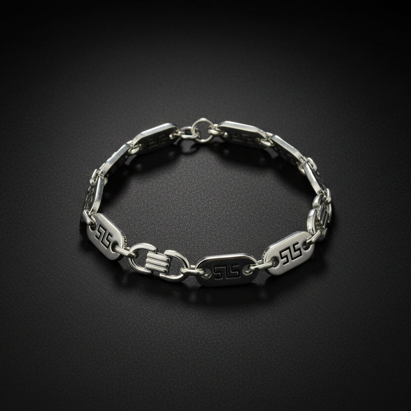 Stylish lustrous Givenchy bracelet in silver with unique chain links for a modern look