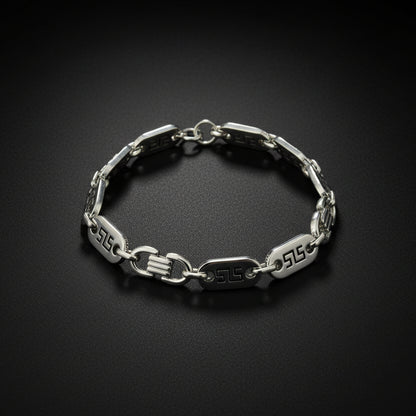 Stylish lustrous Givenchy bracelet in silver with unique chain links for a modern look