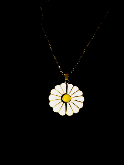 Lustre of Love custom daisy pendant necklace with white petals and yellow center on gold chain