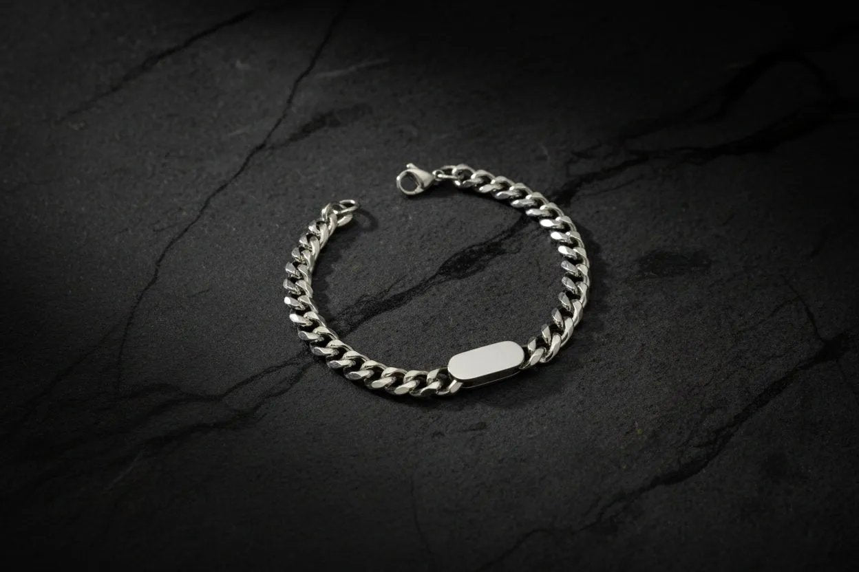 Personalized Cuban link bracelet for men in silver with a sleek design and secure clasp