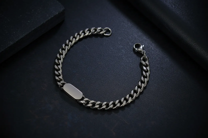 Personalized Cuban link bracelet for men in stylish silver, perfect for casual or formal wear