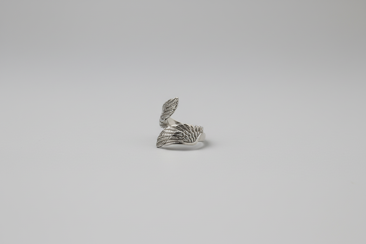 Lustre of Love stainless steel adjustable size ring with leaf design for a chic look